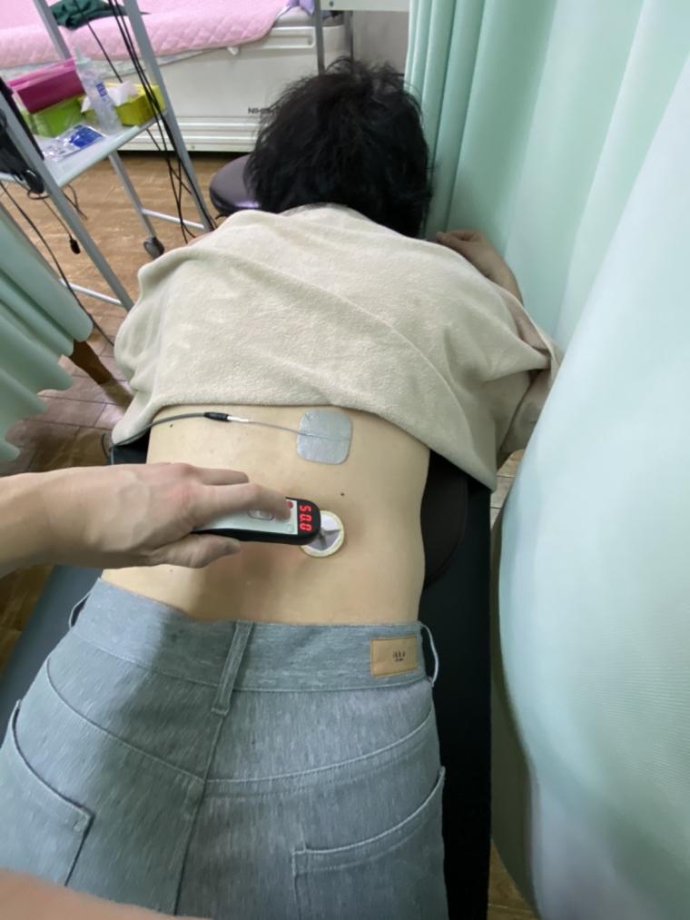 腰が痛い！！