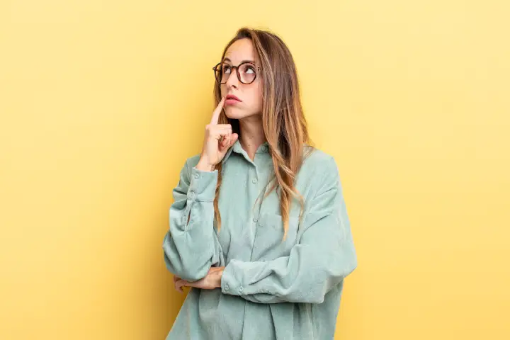 猫背矯正が「意味ない」と言われてしまう主な理由